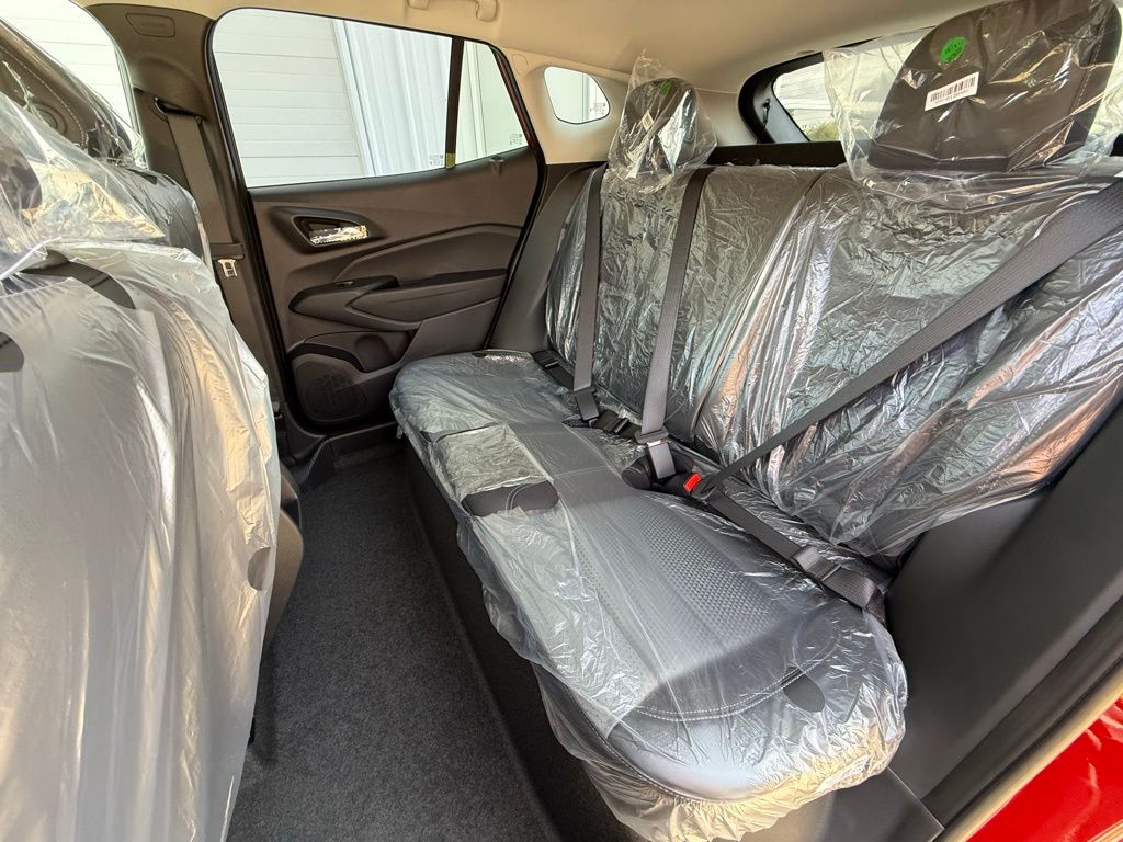 2026 Chevrolet Trax LT photo 9
