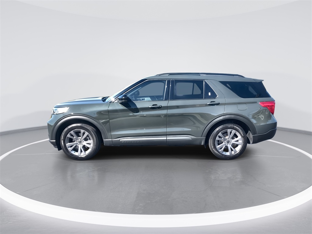 2023 Ford Explorer XLT photo 5