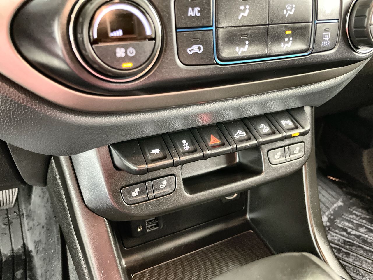 2020 Chevrolet Colorado Z71 photo 32