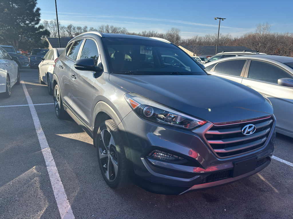 2016 Hyundai Tucson Sport's photo