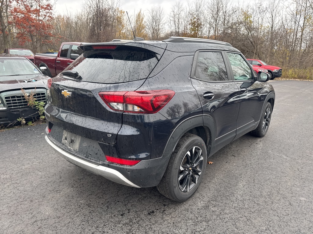2021 Chevrolet Trailblazer LT photo 3