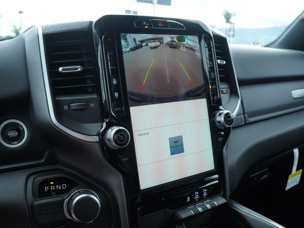 New 2026 Granite Crystal Metallic Clear-Coat Exterior Paint RAM Big Horn Night Edition image 15