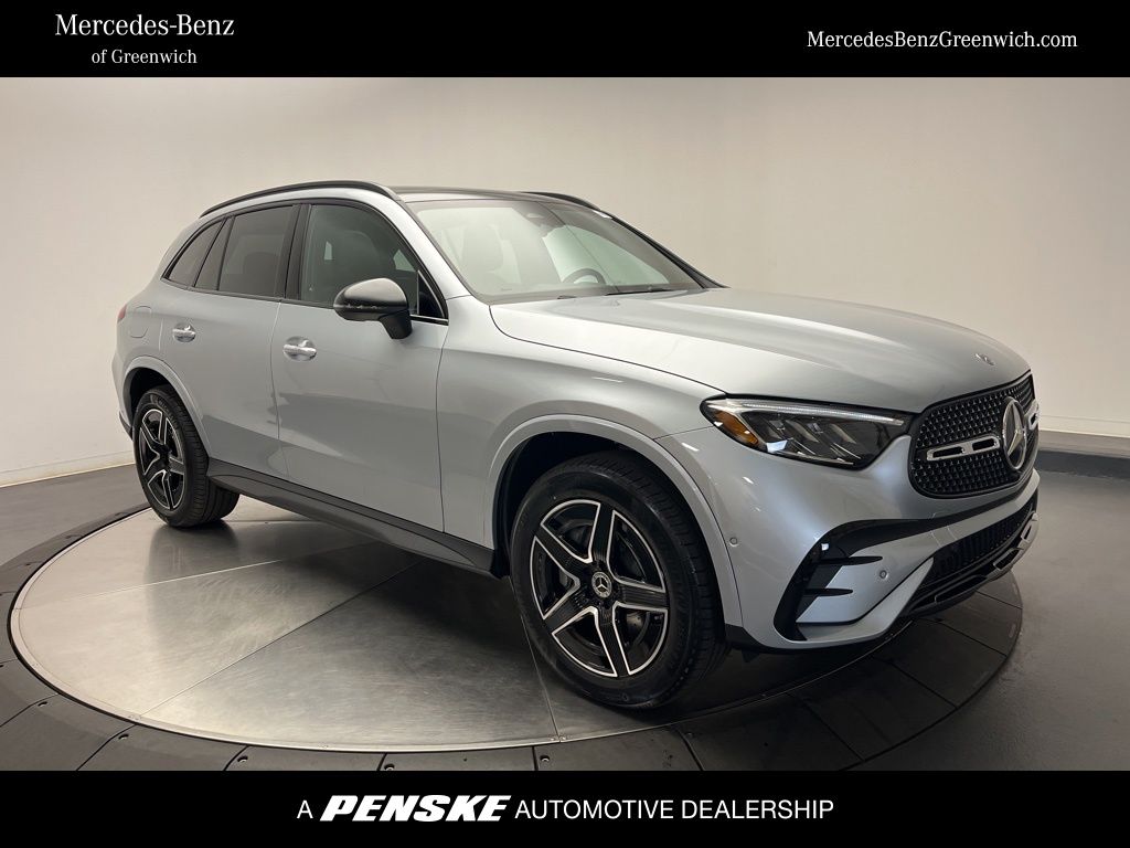 2026 Mercedes-Benz GLC Base's photo