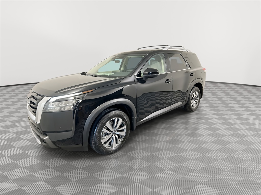 2025 Nissan Pathfinder SL photo 4