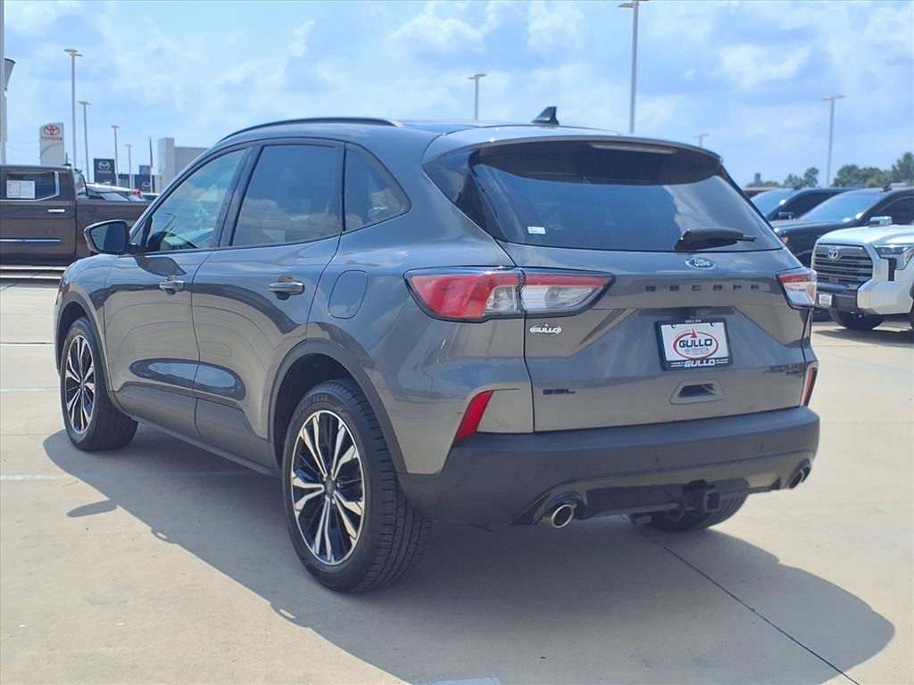 2022 Ford Escape SEL photo 3