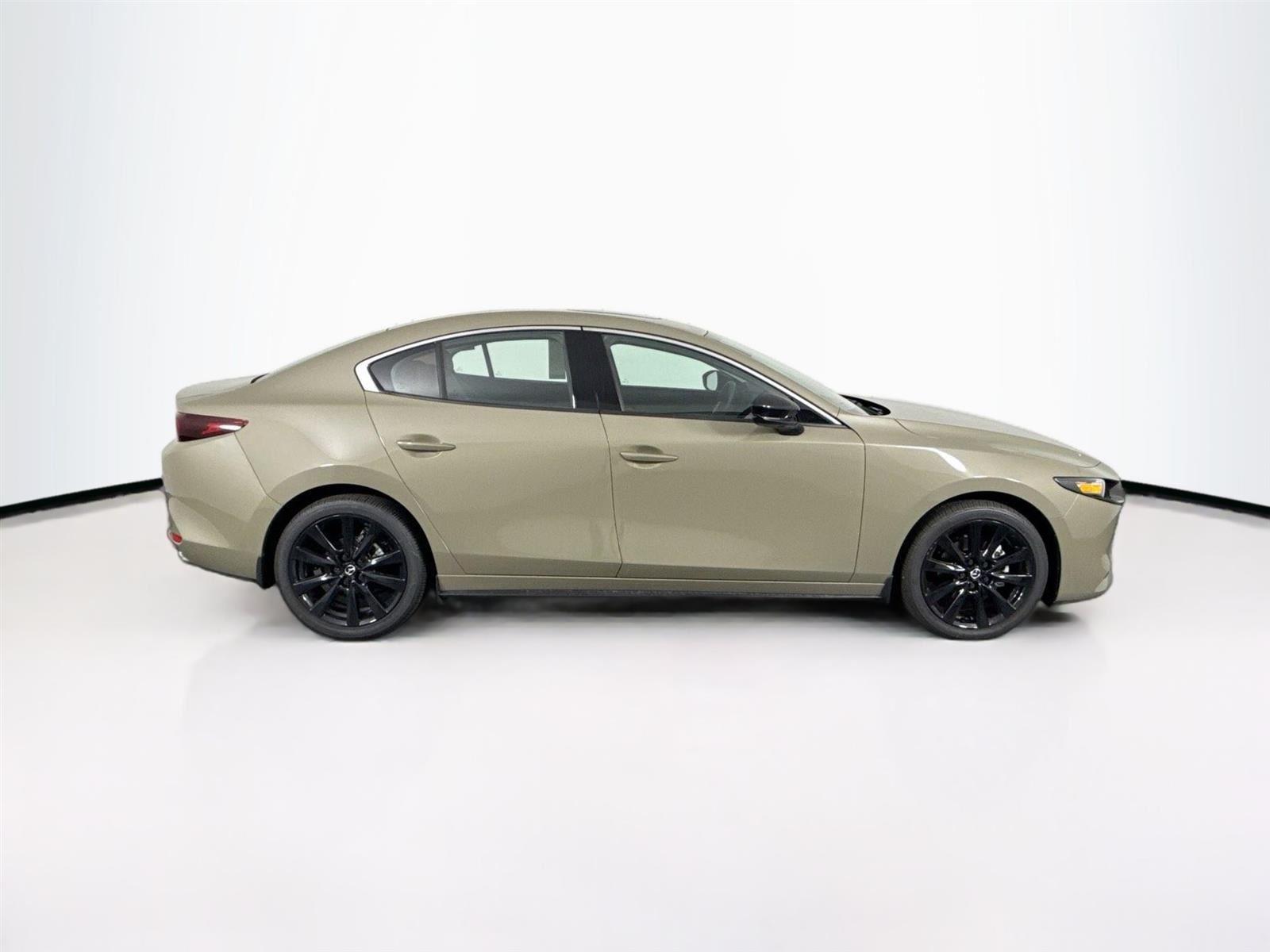 2025 Mazda Mazda3 2.5 Turbo Carbon photo 5