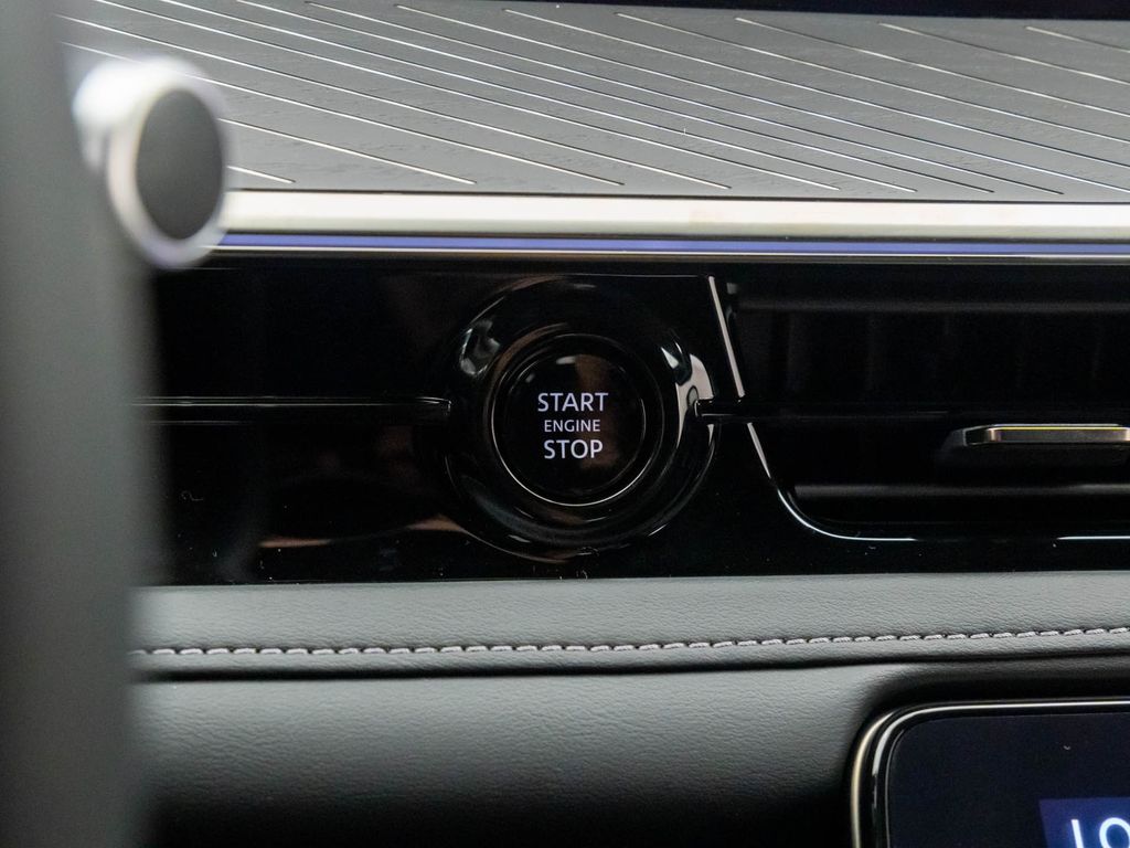2026 Infiniti QX80 photo 24