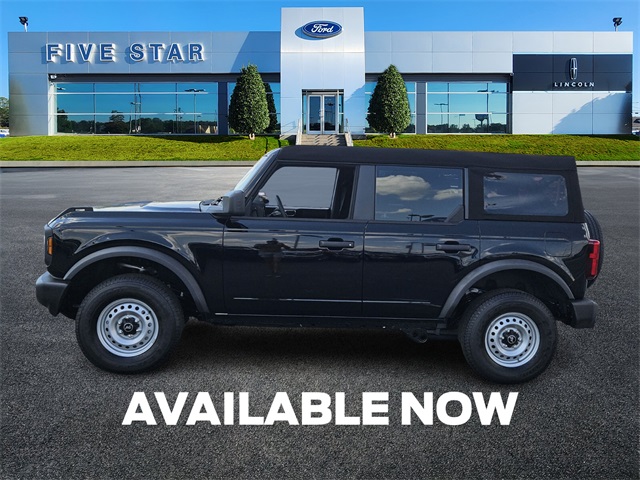 2025 Ford Bronco Base photo 4