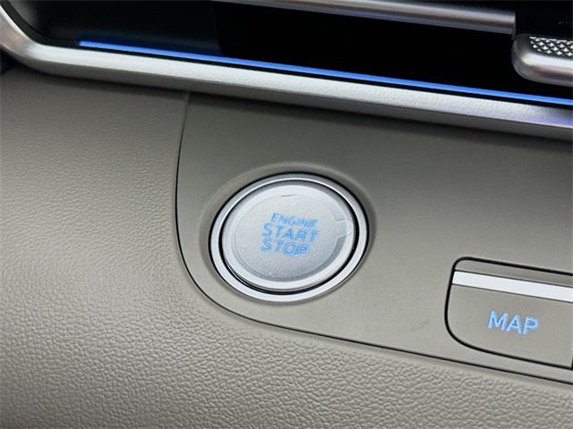 2025 Hyundai Elantra SEL Convenience photo 23