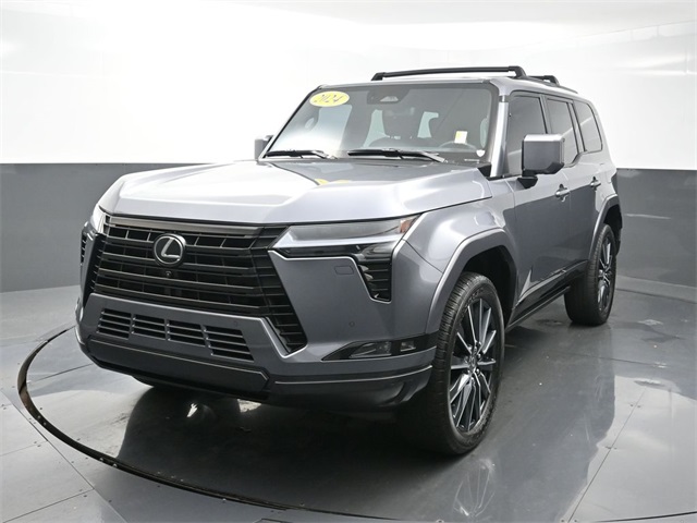 2024 Lexus GX Luxury's photo