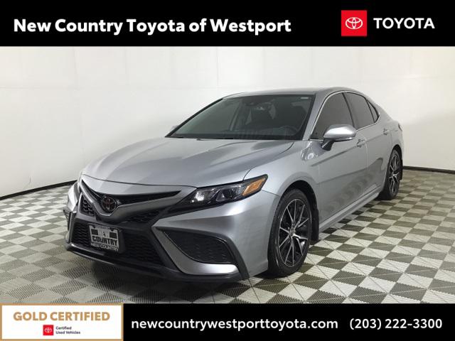 2023 Toyota Camry SE photo 3