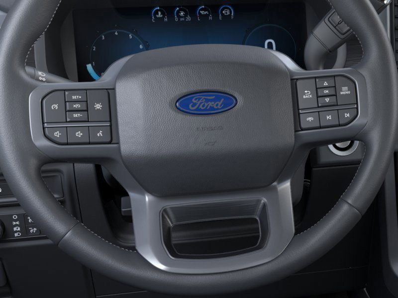 2025 Ford F-150 XLT photo 9