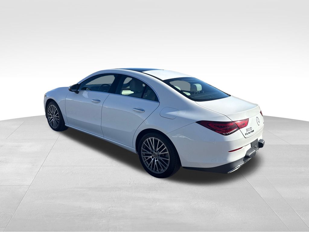 2022 Mercedes Benz CLA 250 4MATIC photo 3