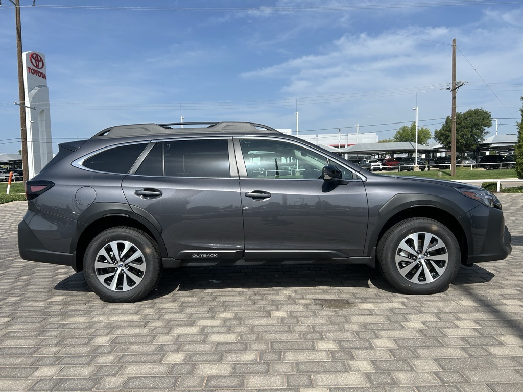 2025 Subaru Outback Premium photo 4