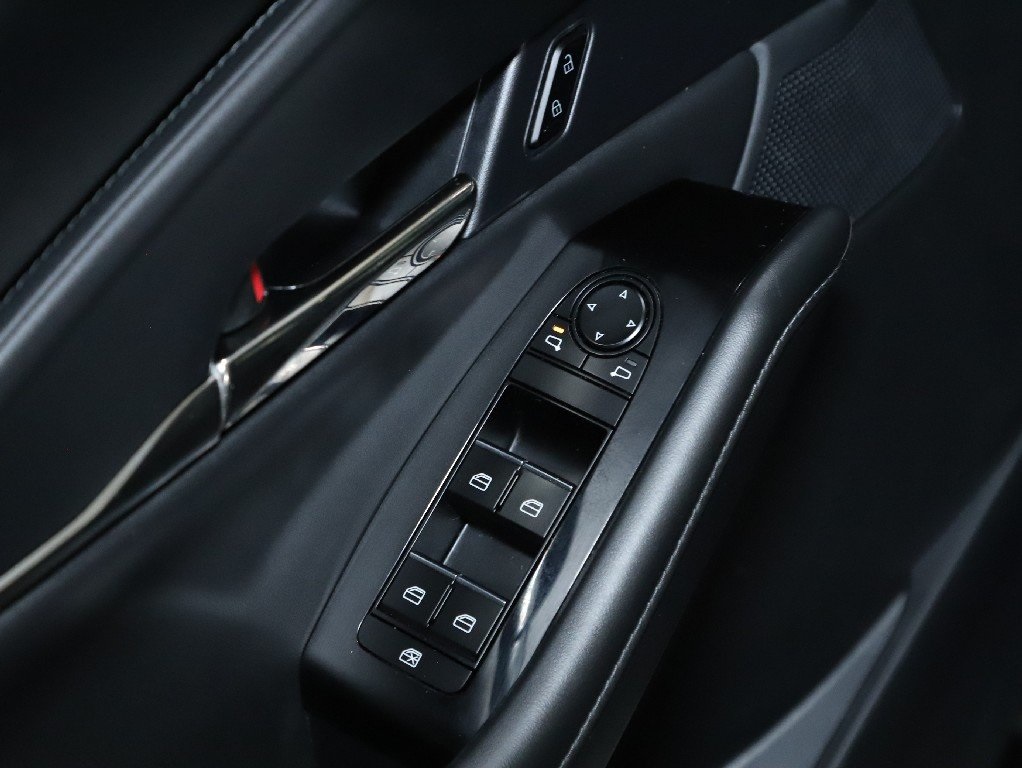2023 Mazda CX-30 2.5 S Preferred photo 14