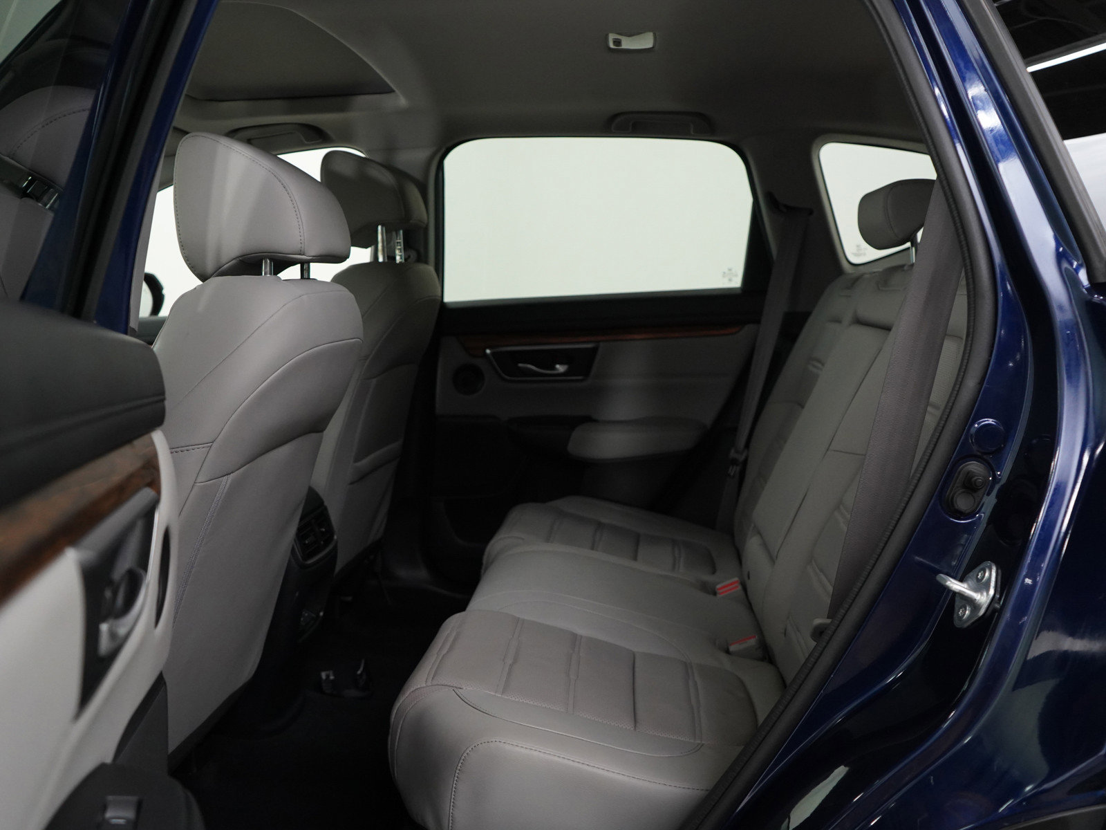 2022 Honda CR-V Hybrid Touring photo 15
