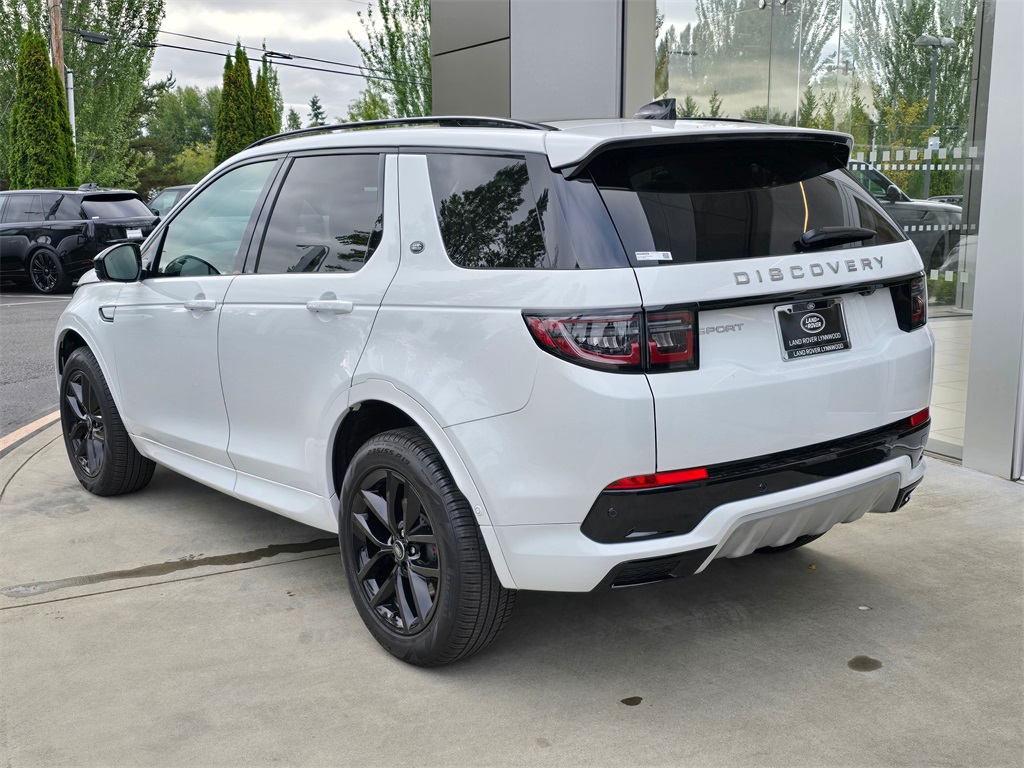 2024 Land Rover Discovery Sport S photo 5