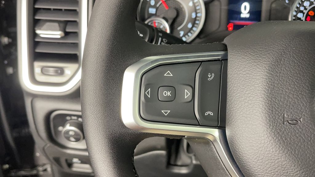 New 2025 Granite Crystal Metallic Clearcoat RAM Big Horn/Lone Star image 27