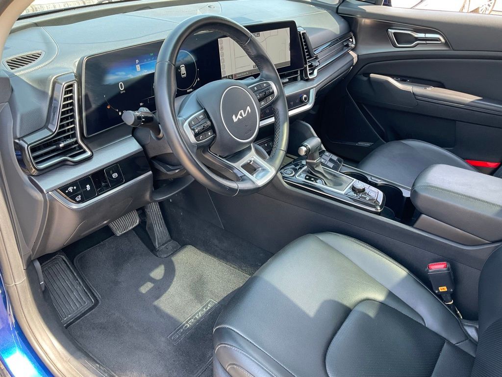 2024 Kia Sportage SX photo 11