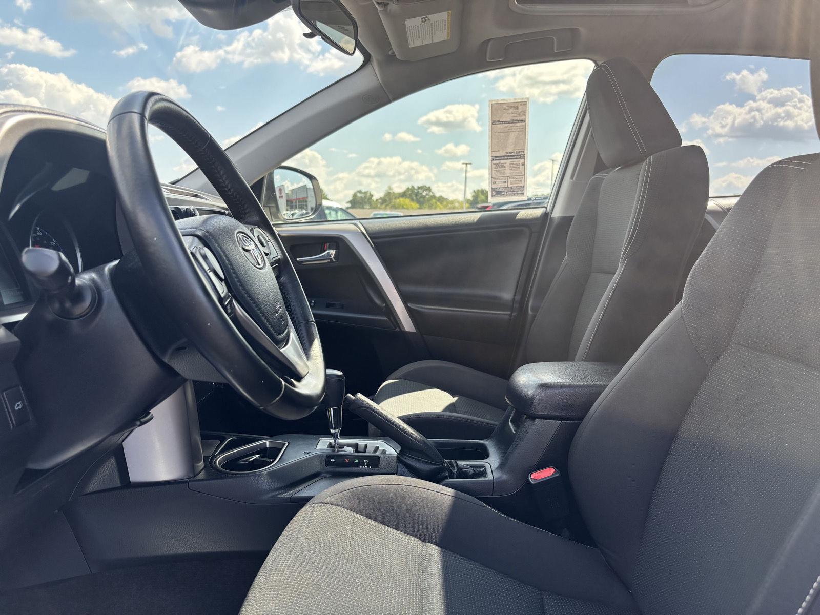 2018 Toyota RAV4 Adventure photo 13