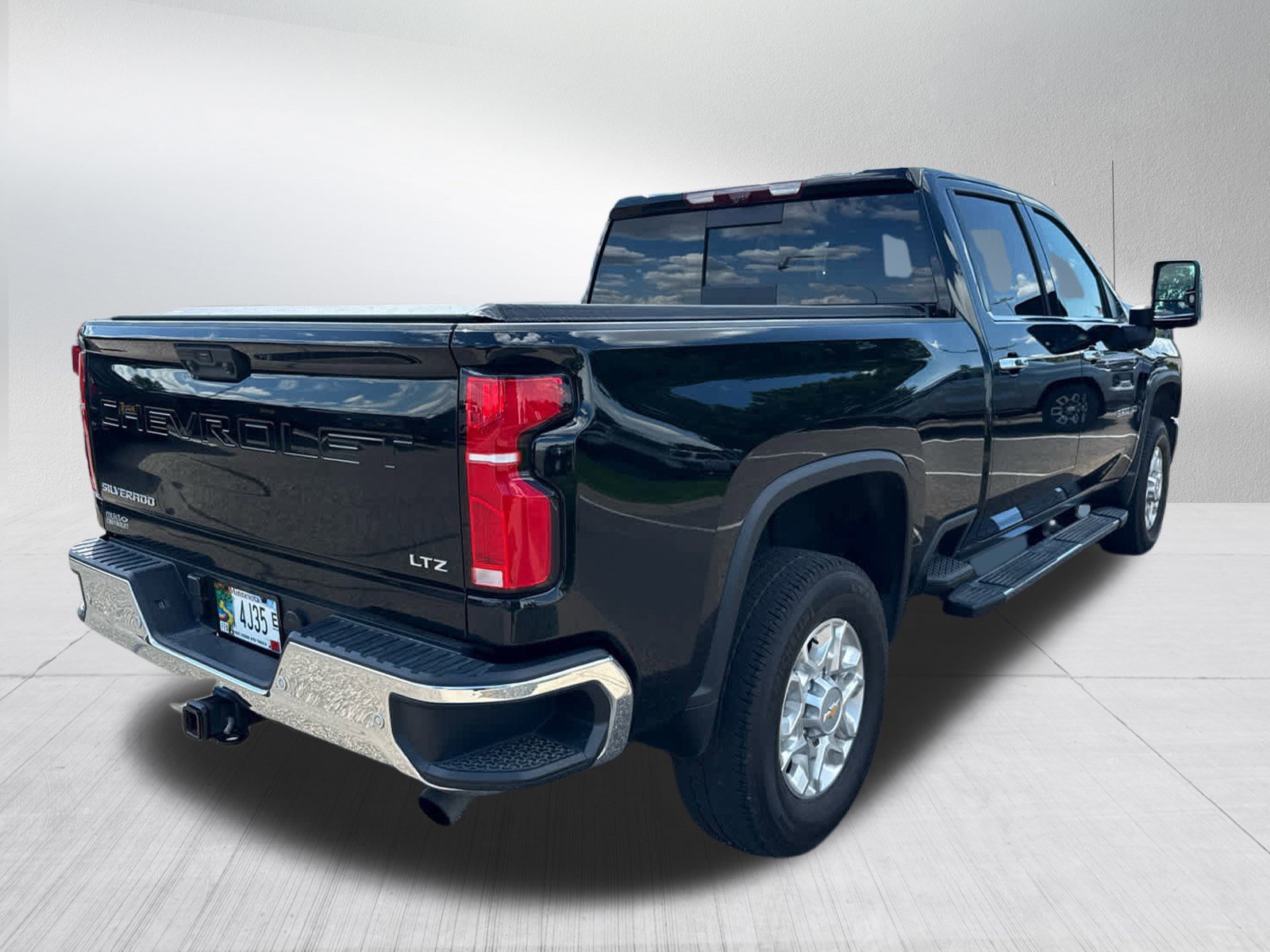 2024 Chevrolet Silverado LTZ photo 4