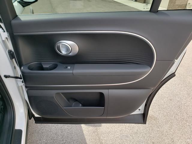 2026 Hyundai Ioniq SE photo 14