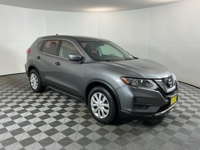 2017 Nissan Rogue S photo 3