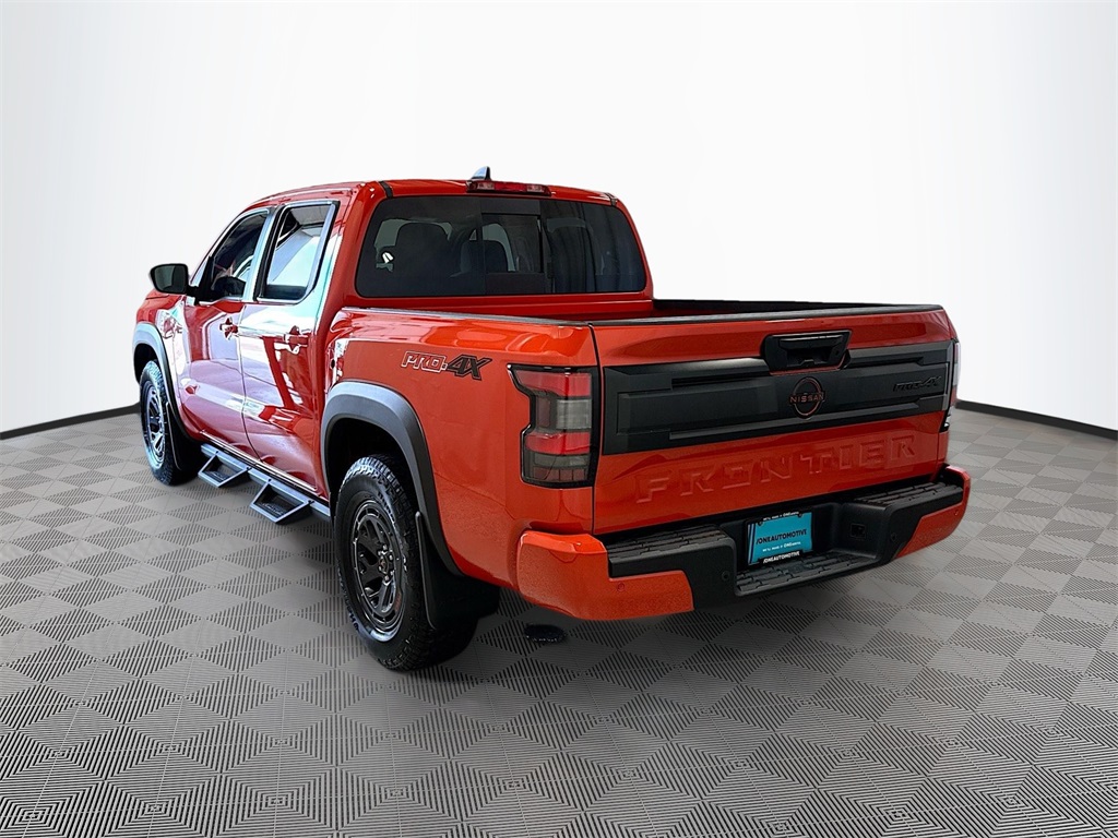2025 Nissan Frontier PRO-4X photo 11