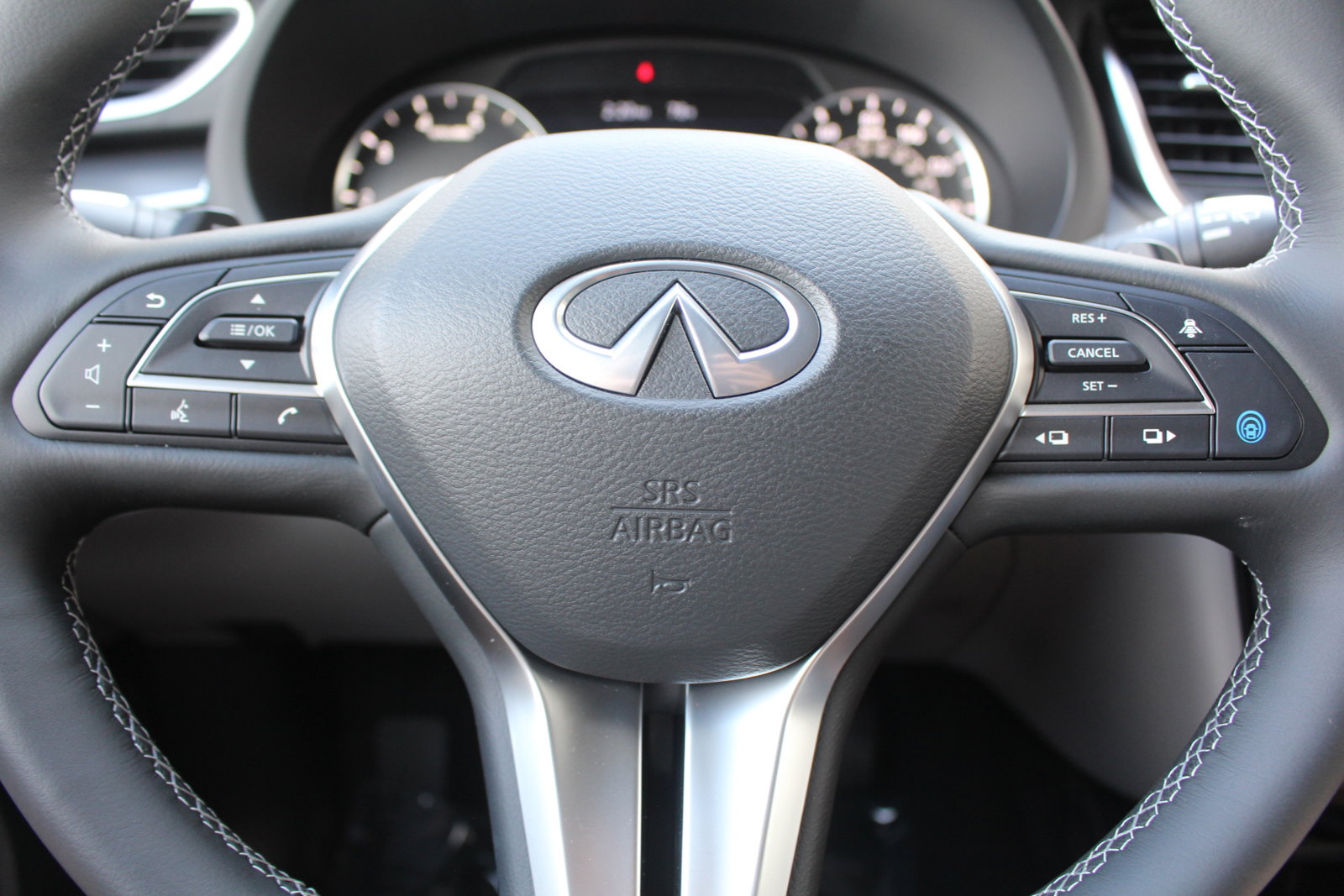 2025 Infiniti QX50 Luxe photo 21
