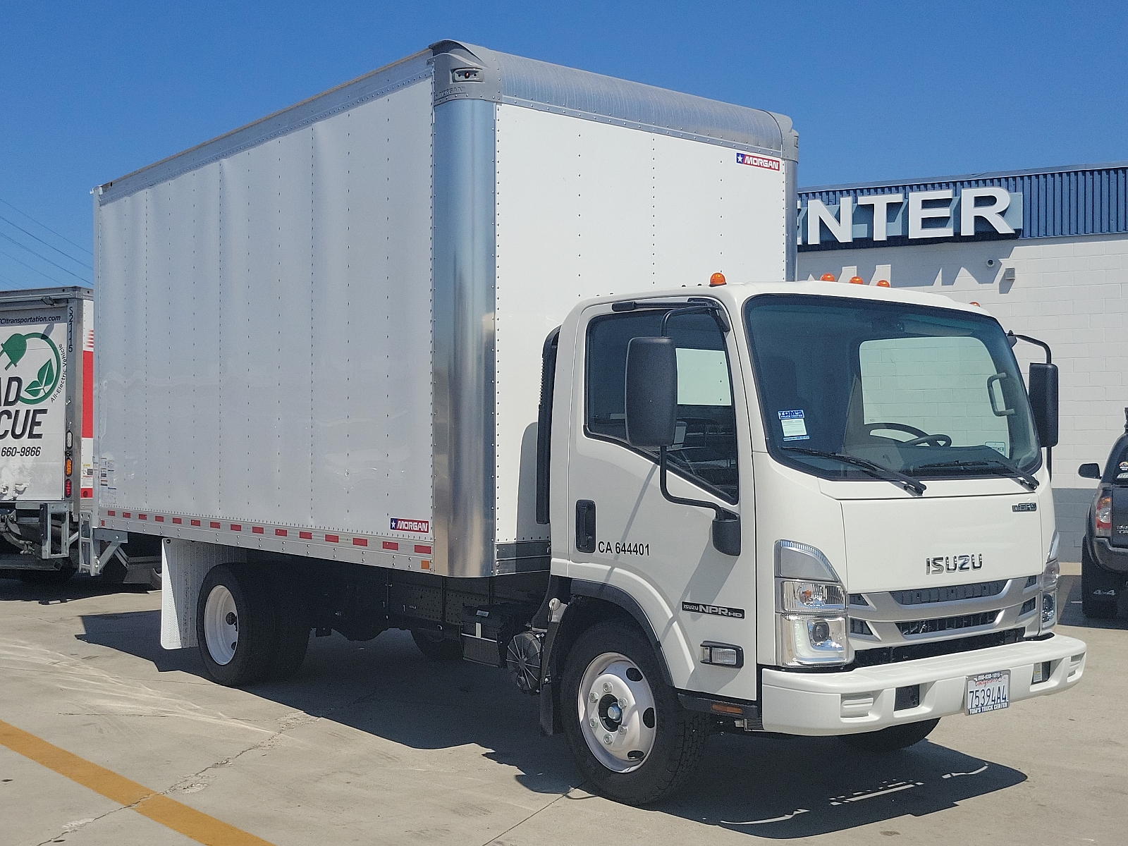 2024 Isuzu NPR HD's photo