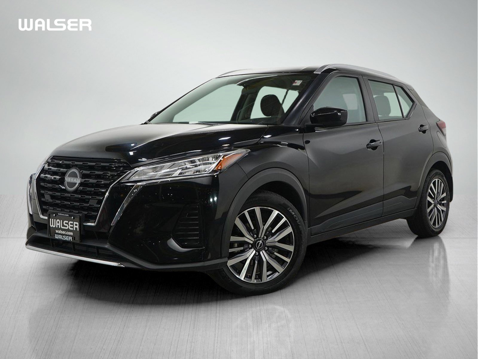2023 Nissan Kicks SV's photo