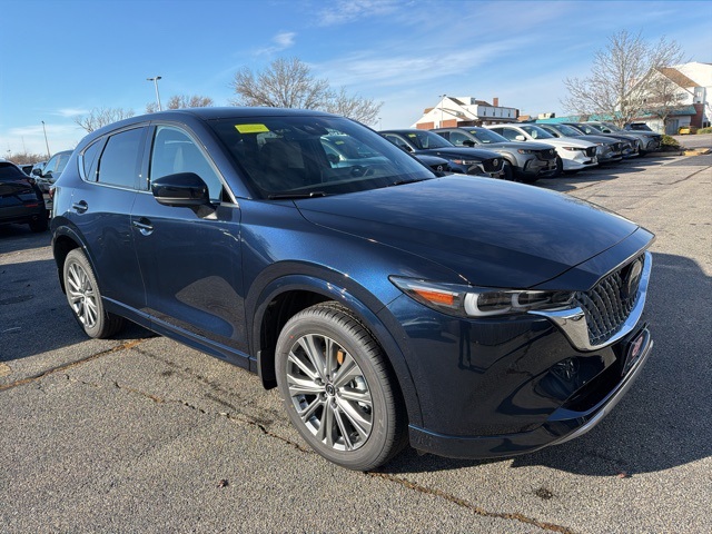 2025 Mazda CX-5 Turbo Signature's photo