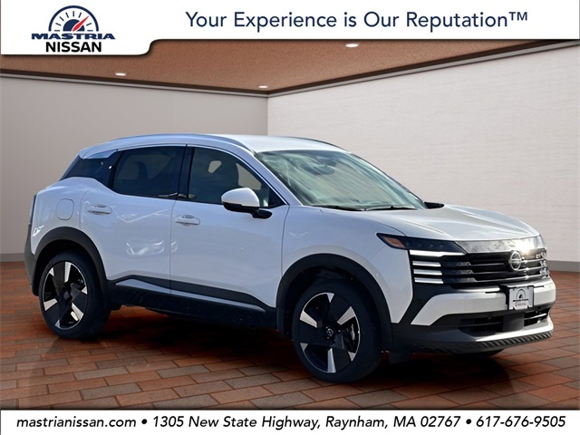 2025 Nissan Kicks SR AWD's photo