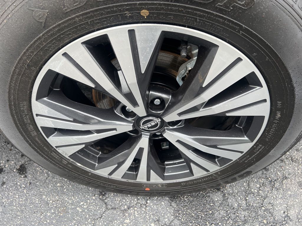 2023 Nissan Rogue SV photo 39