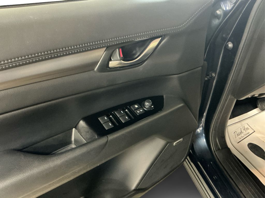 2020 Mazda CX-5 Touring photo 19