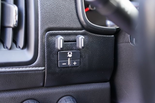 2020 GMC CANYON - Image 14