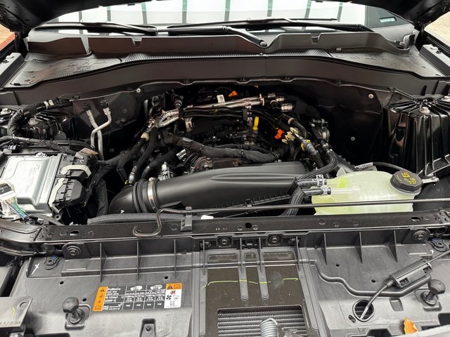 2025 Ford Explorer photo 29