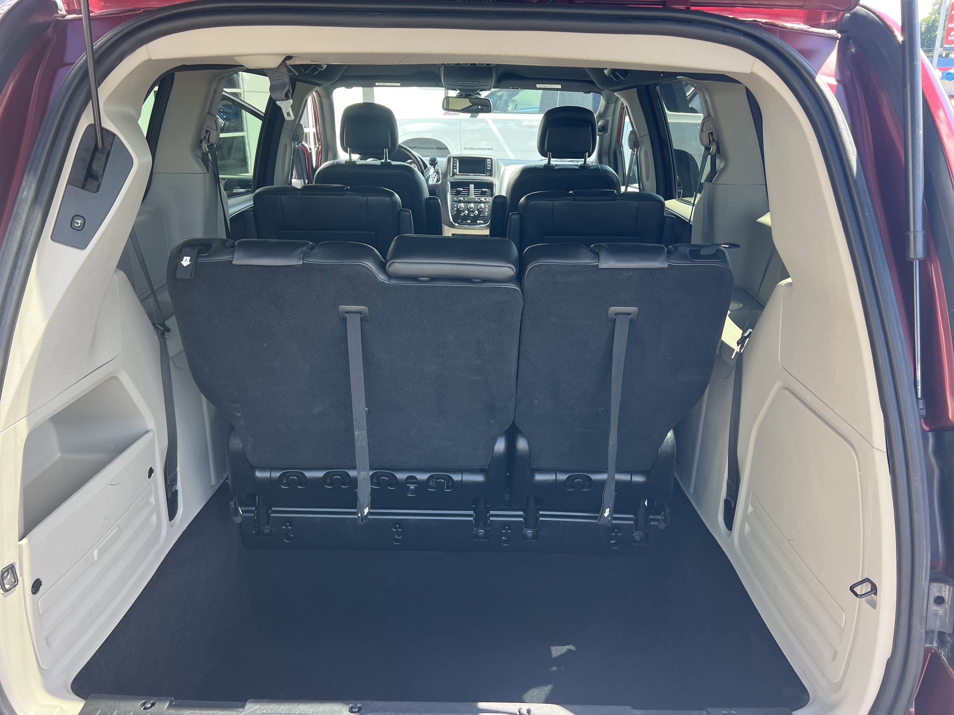 2020 Dodge Grand Caravan SXT photo 3