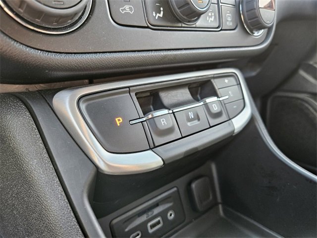 2024 Gmc Terrain SLT photo 22