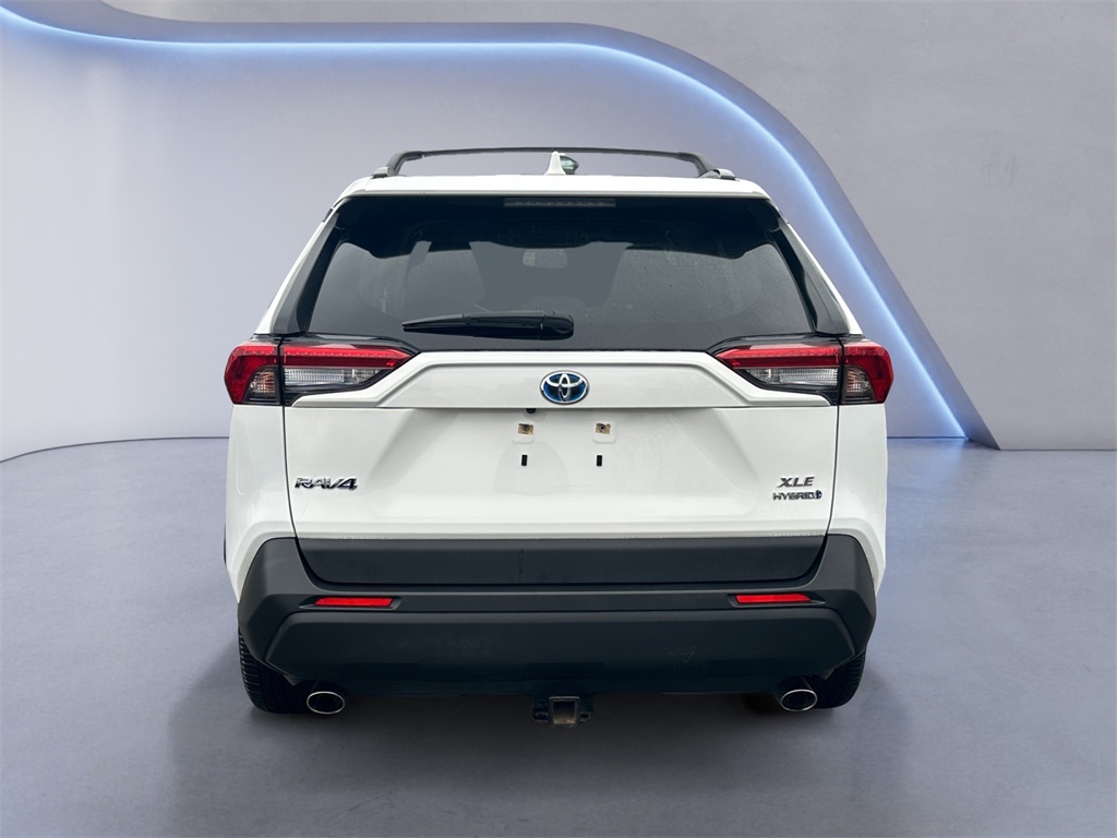 2021 Toyota RAV4 Hybrid XLE photo 3