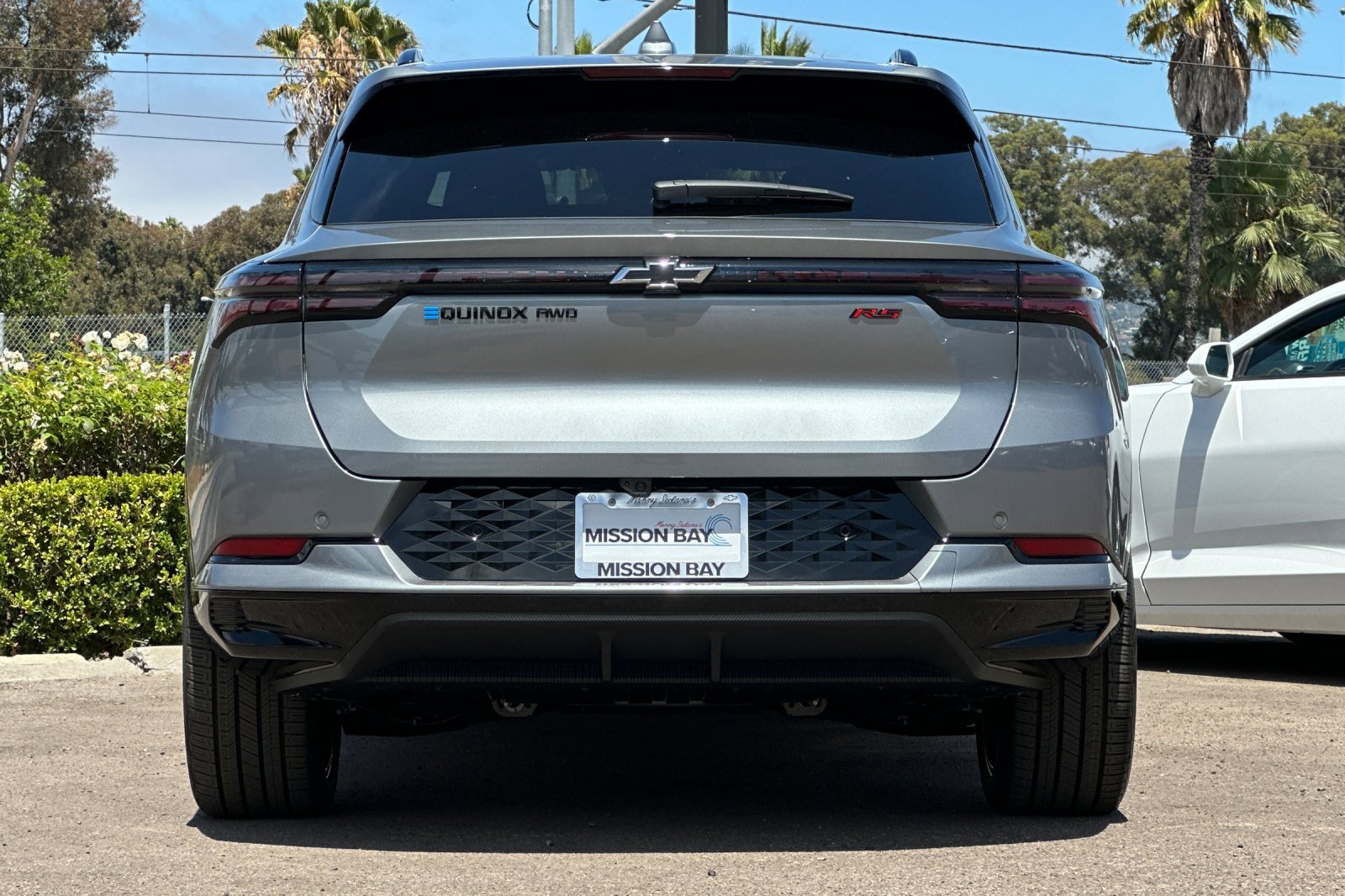 2025 Chevrolet Equinox RS photo 2