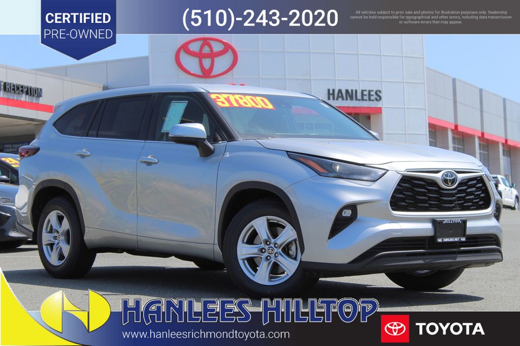 2024 Toyota Highlander LE's photo