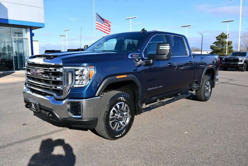 Used 2021 GMC Sierra 2500HD SLE with VIN 1GT19ME71MF270302 for sale in North Branch, Minnesota
