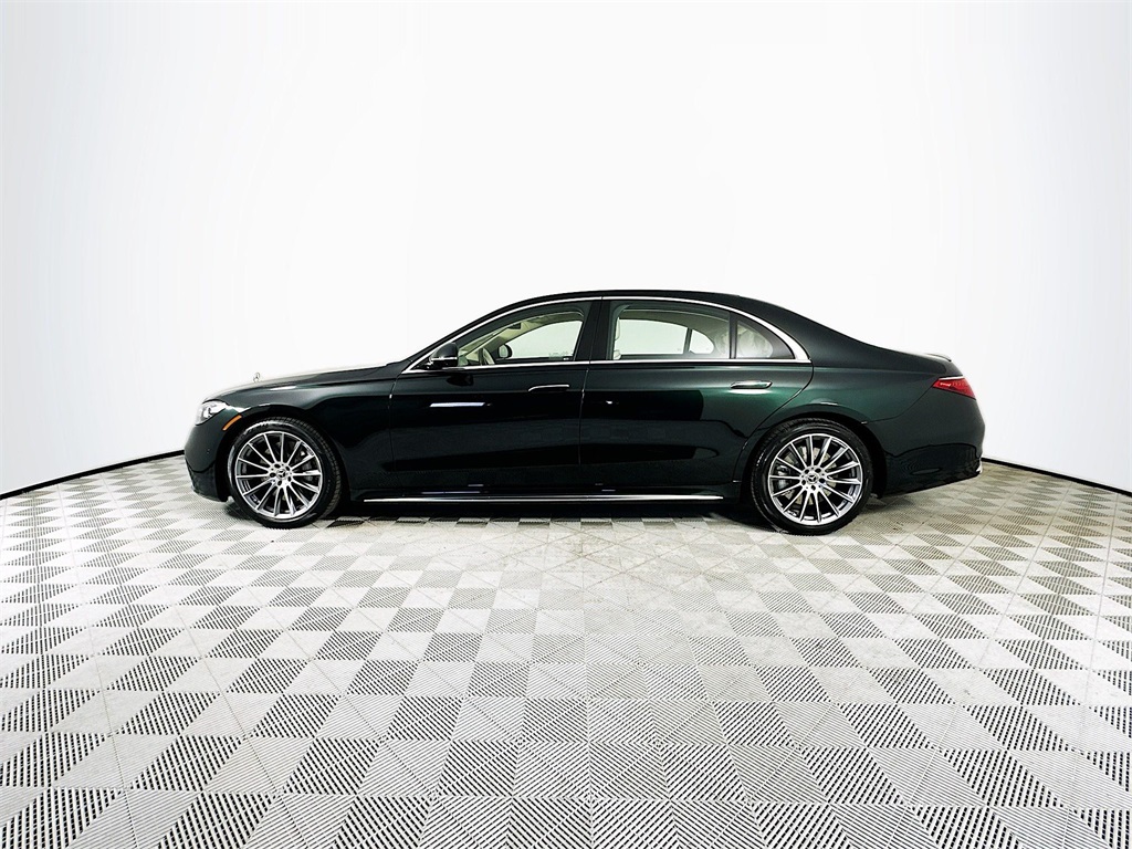 2026 Mercedes Benz S 580 4MATIC photo 4