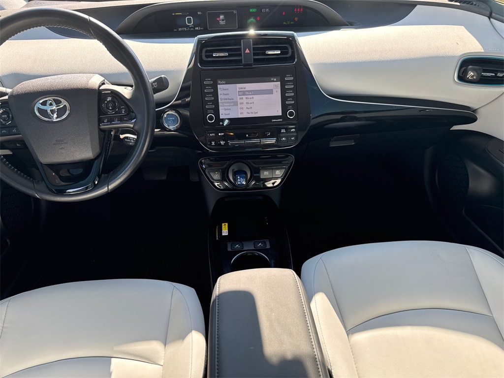 2022 Toyota Prius XLE photo 24