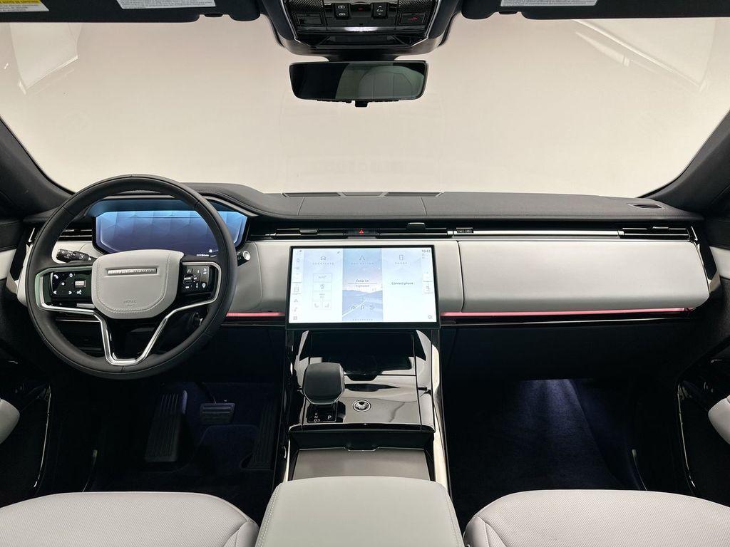 2025 Land Rover Range Rover Sport SE photo 8
