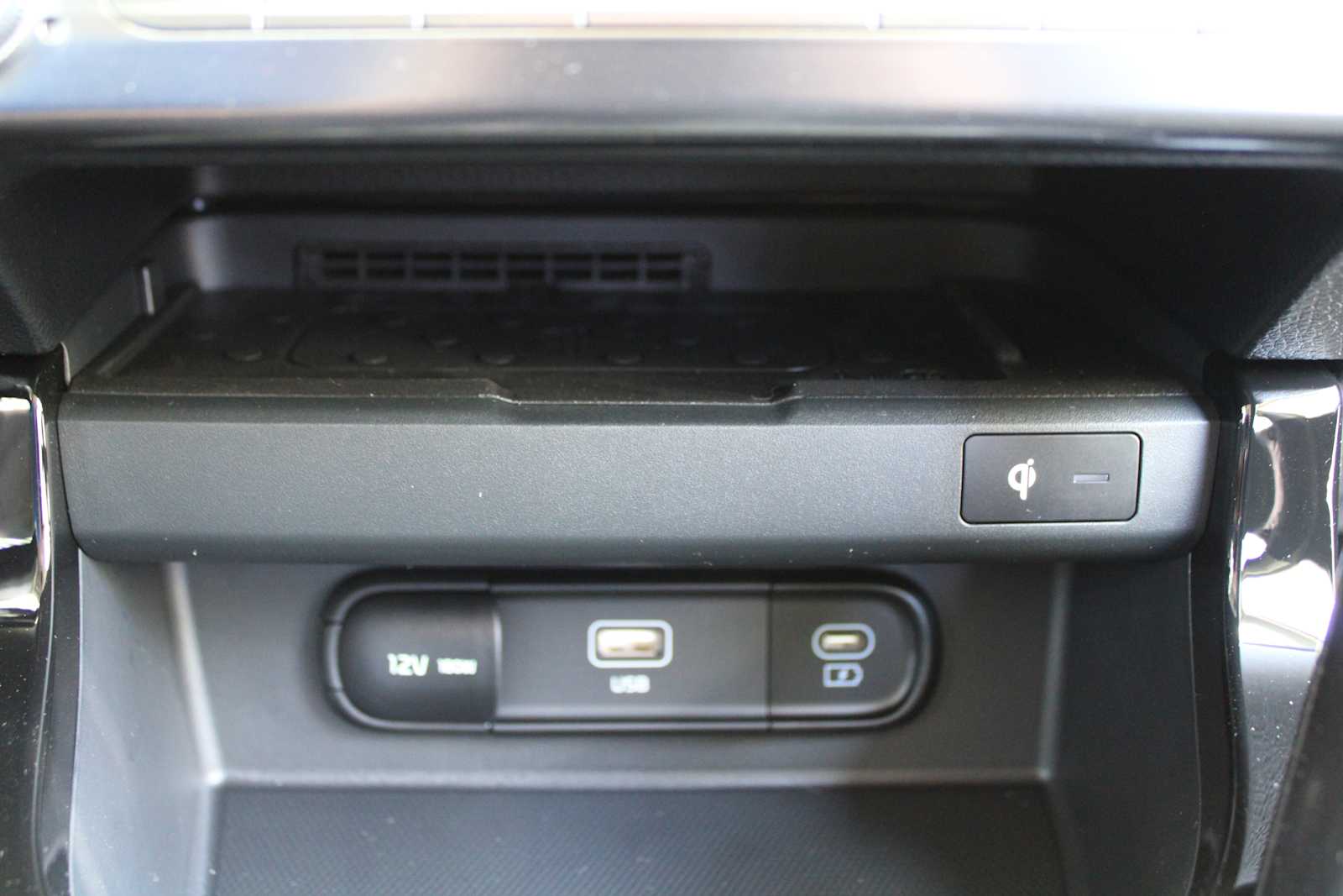 2025 Kia Seltos EX photo 32