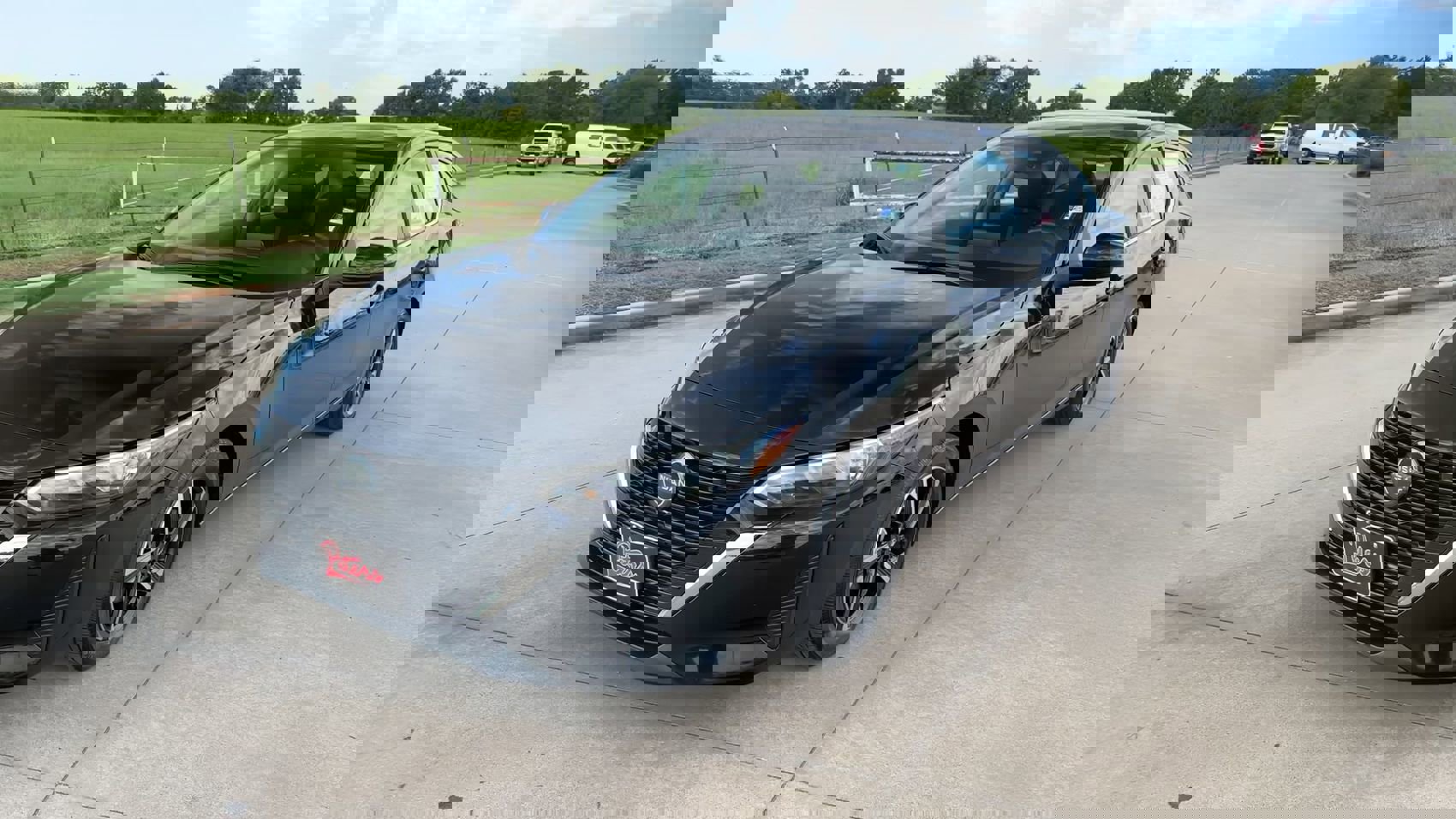 2024 Nissan Sentra SV photo 4