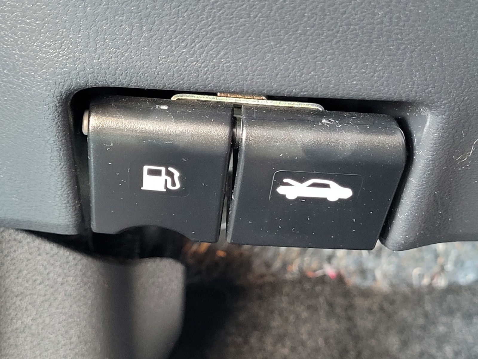2015 Nissan Versa Note SR photo 9