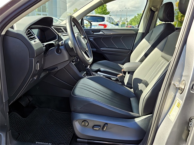 2024 Volkswagen Tiguan SE Wolfsburg Edition photo 4
